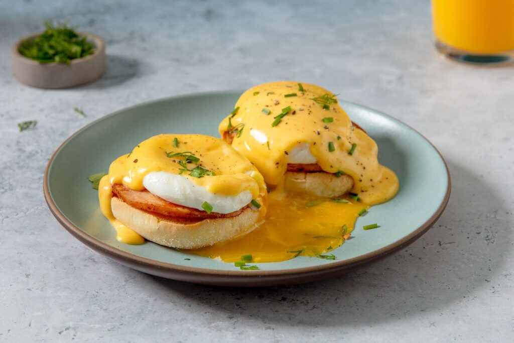 Egg benedict tarifi İyi Kahvaltı