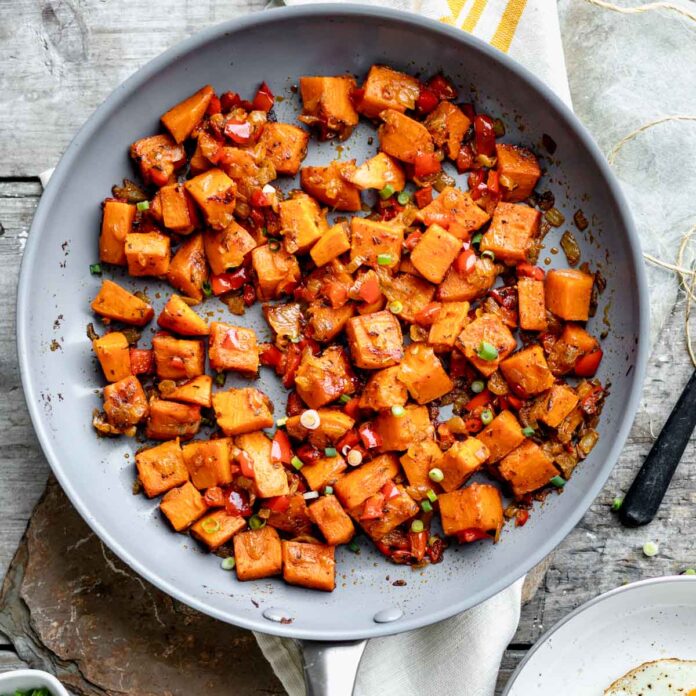 sweet-potato-breakfast-hash-22-sq-023